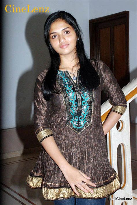 SUNAINA HOT STILLS Tamilogallery