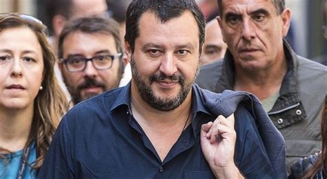 Usa Salvini Cementa Asse Con Trump E Sfida Ancora L Ue Flat Tax Si Far