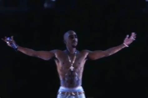 How Tupac Became a Hologram (Is Elvis Next?) - Bloomberg