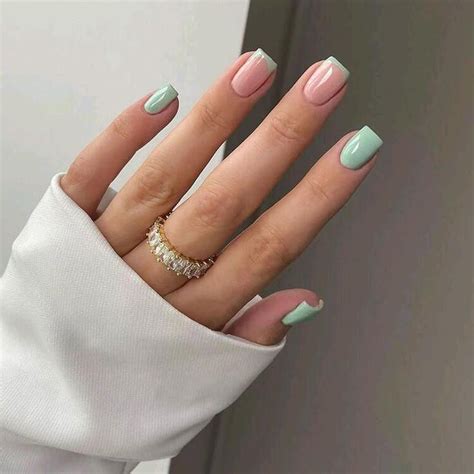 Pin By Piyu Sharma On Pins By You Green Acrylic Nails Green Nails