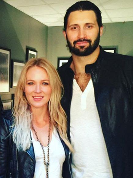 Jewel Opens Up About Football Player Boyfriend Charlie Whitehurst