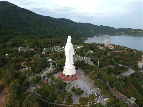 10 Pagodas In Vietnam With Magnificent Architecture