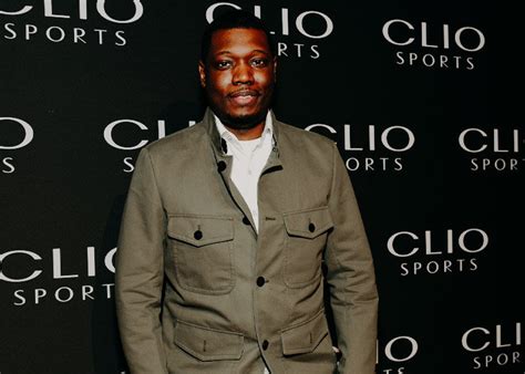 How Much Money Does Michael Che Earn On Saturday Night Live