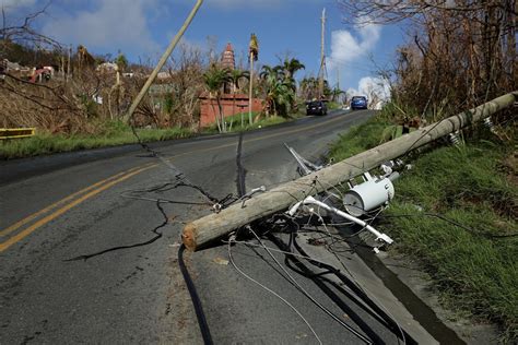 Tormenta Lee Se Fortalece Rápidamente Y Sin Pausa Mientras Avanza Hacia