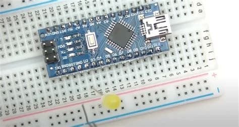 Arduino Micro vs. Nano: What’s the Difference? - ElectronicsHacks