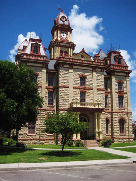 10 Best Places To Retire In Texas [2024] | HomeSnacks