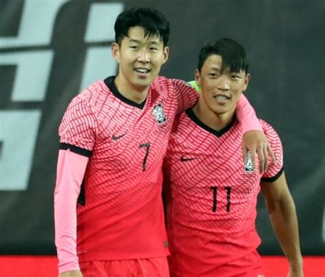 도박사 선택도 손흥민 아니면 황희찬 역대 최고 코리안더비에 축구 팬이 설렌다스포탈코리아