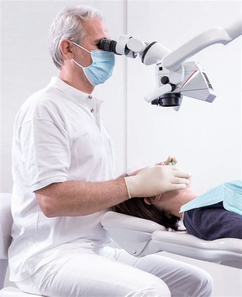 Dental Surgical Microscope | Dr. Ari Greenspan Dentist