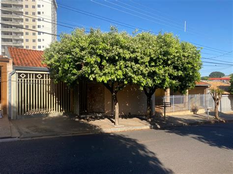 Casa na Rua Vergílio Antônio Simionato 407 Conjunto Habitacional São