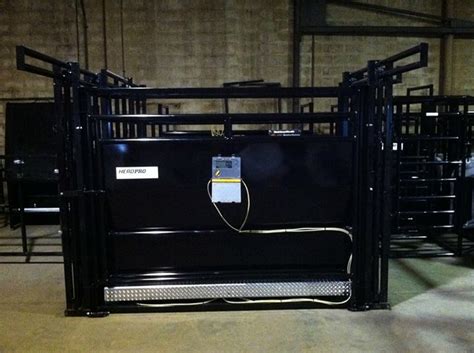 Sc3800 Cattle Squeeze Chutes For Efficient Cattle Handling