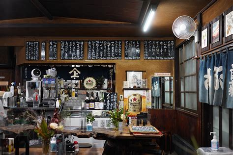 十条『斎藤酒場』築100年の酒場遺産。歴史と人情で燗酒220円が進む Syupo シュポ