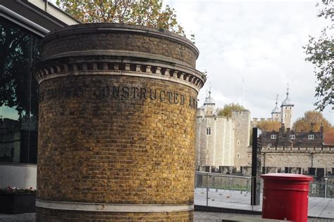 Crossrail: Under Tottenham Court Road Station · Look Up London Tours