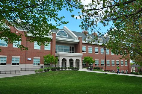 Susquehanna University Science Building - Derck & Edson