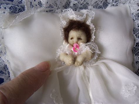 Pin By Gladys On Fabrics Dolls Made By Me Fabric Dolls Flower Girl