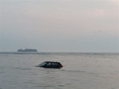 Camioneta Amanece En El Mar En El Puerto De Veracruz E Veracruz Mx