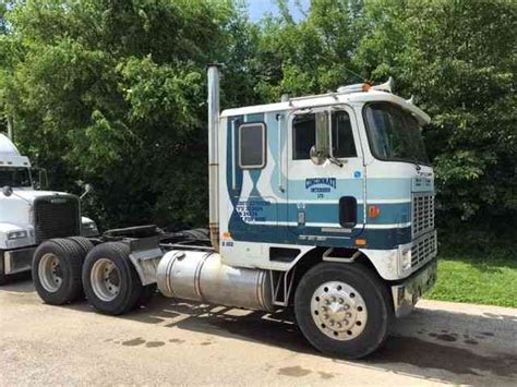 International 9670 1985 Sleeper Semi Trucks