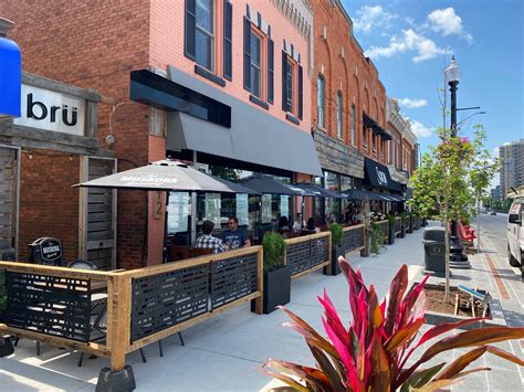 Perfect Summer Patios Oakville Look Local Oakville And Burlington