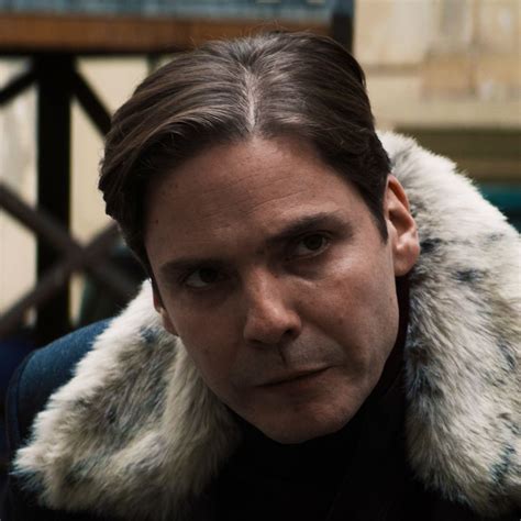 Baron Zemo Icon | Daniel brühl, Daniel bruhl, Handsome actors