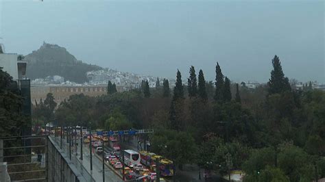 Unwetter in Griechenland Wassermassen in den Straßen von Athen