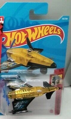 Hot Wheels Mainline HW Daredevils Poison Arrow Plane Model