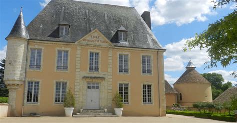 Gîte de groupe Château de Haut Éclair Nogent le Bernard Office de