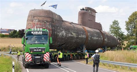 Alemania Cierra Pueblos Y Carreteras Para Transportar Un Antiguo