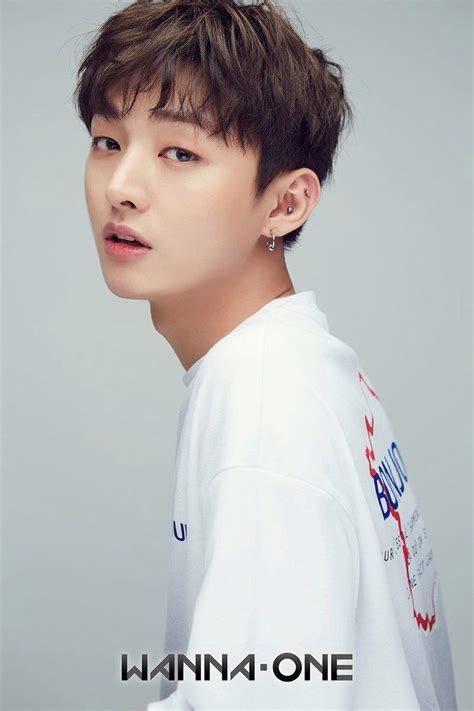 Jisung Wanna One Ong Seung Woo Lai Kuan Lin Produce 101 Season 2 Kim