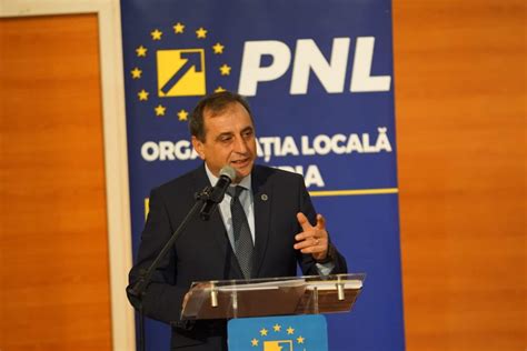 Emil R Teiu I A Lansat Candidatura Pentru Simeria Acesta Va Candida