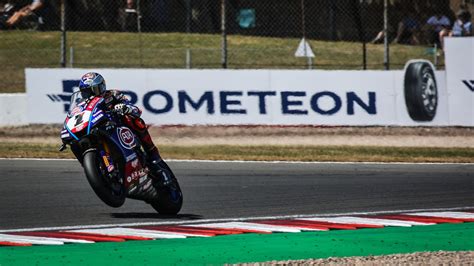 Sbk Razgatlioglu Pigliatutto In Gara Tripletta A Donington Park