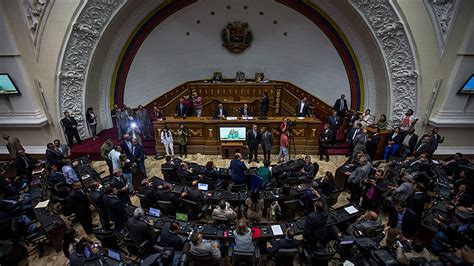 Congreso De Venezuela Aprueba Declarar A Nicolás Maduro En Abandono