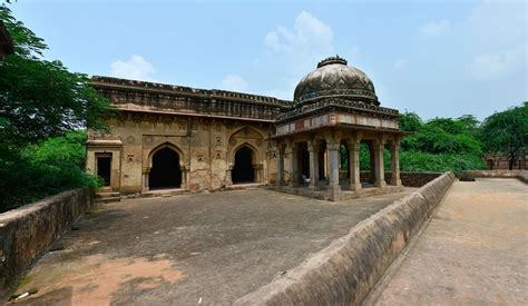 Mehrauli Archaeological Park | Sahapedia