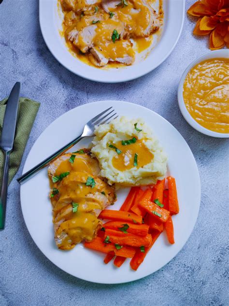 Juicy Crockpot Turkey Breast With Gravy Recipe U Keep Cooking