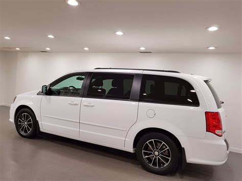 Pre Owned Dodge Grand Caravan Gt V Cam Nav Alloys