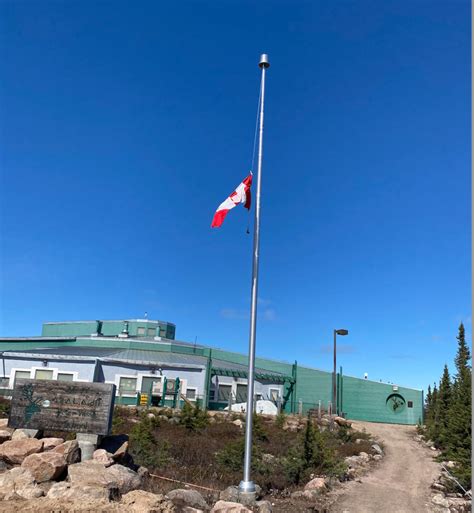 Peter Yassie Memorial School Sayisi Dene First Nation Sayisi Dene