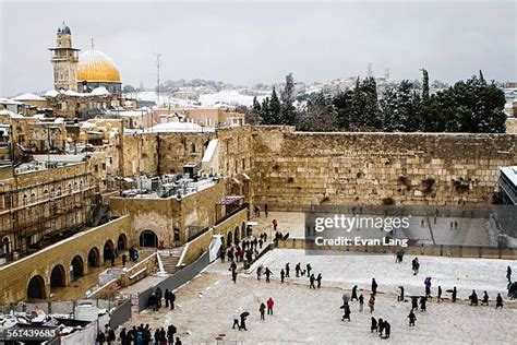 Jerusalem Snow Photos and Premium High Res Pictures - Getty Images