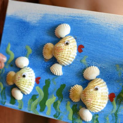 25 Summery Seashell Crafts: Memory Keepsakes | Play Ideas