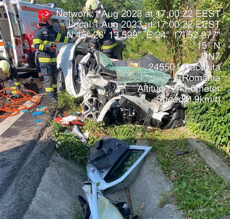 FOTO Accident mortal pe DN 7 după impactul între un TIR şi un