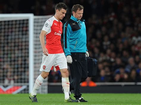 Arsenal Injury News Laurent Koscielny In Late Injury Test As Arsene