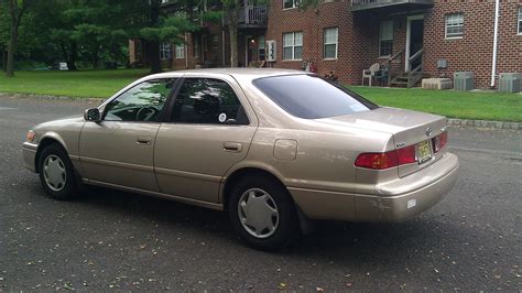 2000 Toyota Camry - Information and photos - MOMENTcar