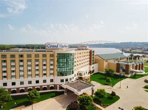 Host your meeting or event at the Grand Harbor Resort in Dubuque, Iowa