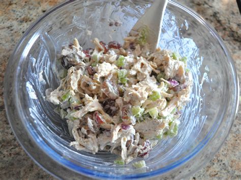 Chicken Salad Pitas (Clean Eating) - Mommysavers | Mommysavers