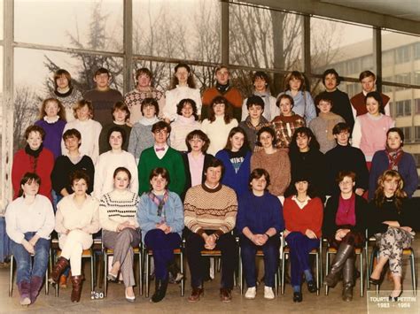 Photo De Classe Terminal A1 De 1984 Lycée Albert Châtelet Copains D