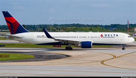 N Dz Delta Air Lines Boeing Er Wl Photo By Rohan A Baj