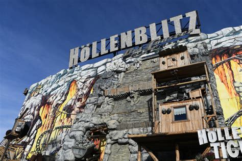 Nach Achterbahn Unfall Auf Münchner Oktoberfest Höllenblitz Rollt