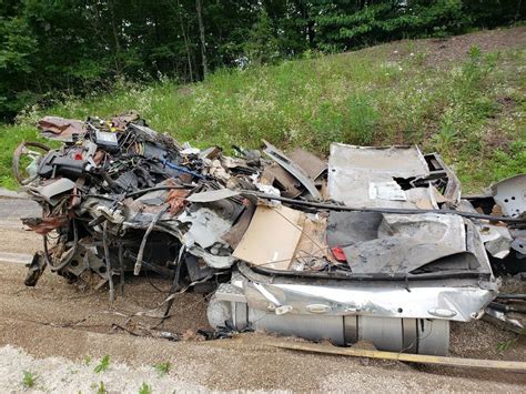 Us 321 Tractor Trailer Wreck Results In Two Deaths News