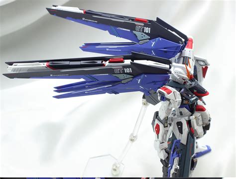 Custom Build Mg 1100 Freedom Gundam Ver 20 Detailed