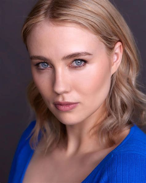 Britt Scott Clark New Zealand Actress Irtr Rbeautifulfemales