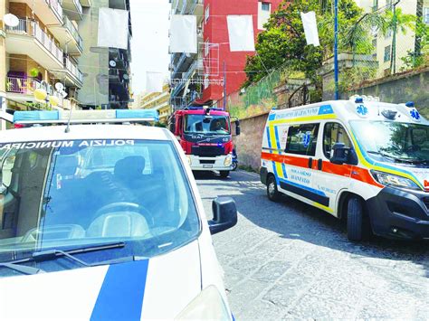 Castellammare Casa Invasa Dai Topi Sgomberata Una Famiglia