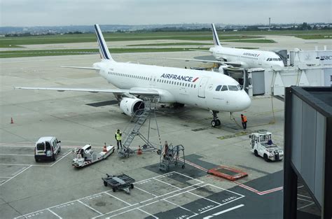 Air France menace de grève à l aéroport d Orly cet été