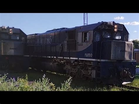 Trens Da Rumo Fazendo Cruzamento Na Esta O Ferrovi Ria De Pelotas